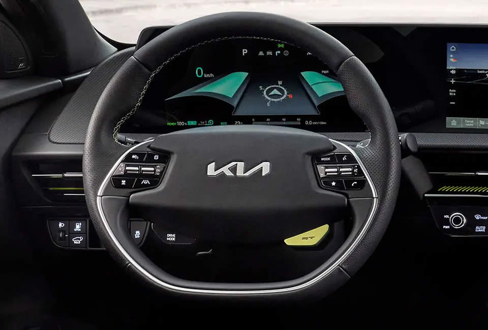 Kia EV6 GT - volant