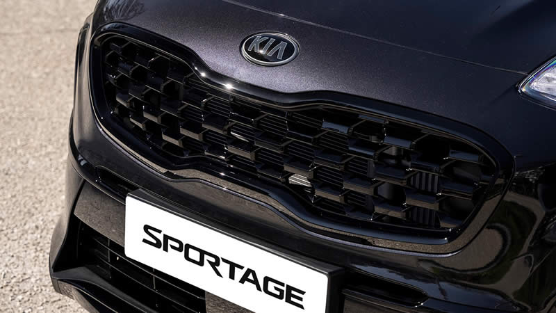 Kia Sportage Black Edition - přední maska