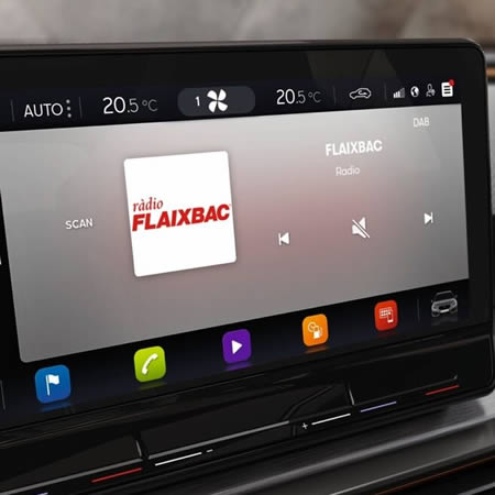 CUPRA Connect online infotainment medialni system