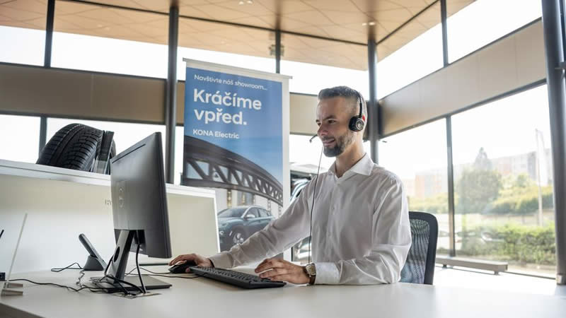 Hyundai - Jedeme dál on-line