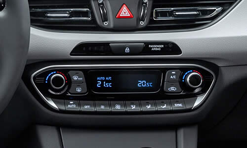 Hyundai i30 klimatizace