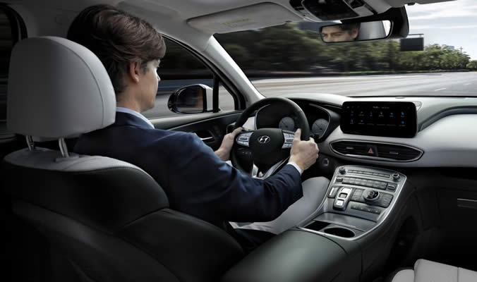Hyundai SANTA FE Plug-in Hybrid 2021 - Interiér - Středová konzola