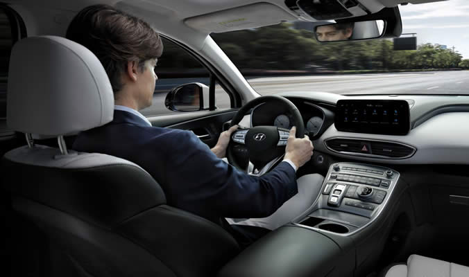 hyundai santa fe plug in hybrid 2021 interier stredova konzola