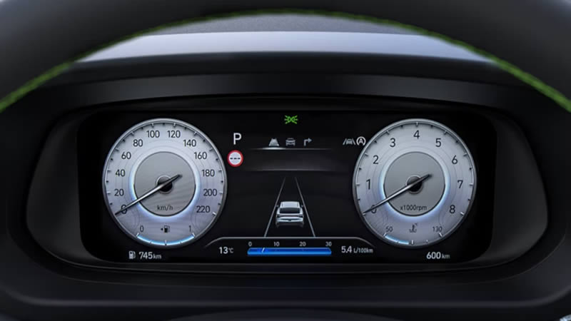 Hyundai i20 - digitální přístrojový panel