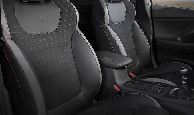 Hyundai i30 Fastback N Line - Sportovní sedadla