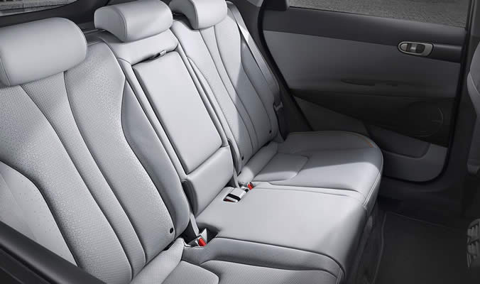 Hyundai NEXO - Sklopná zadní sedadla 