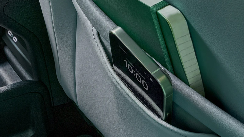 Škoda Elroq RS - Kapsy na mobilní telefony