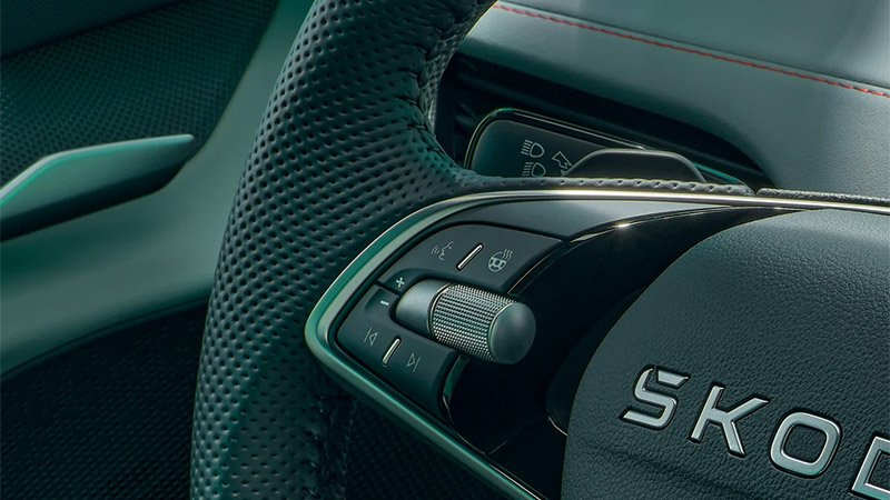 Škoda Elroq RS - Ovládání přirozenou řečí