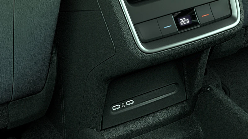 Škoda Elroq RS - Dva USB-C konektory vzadu
