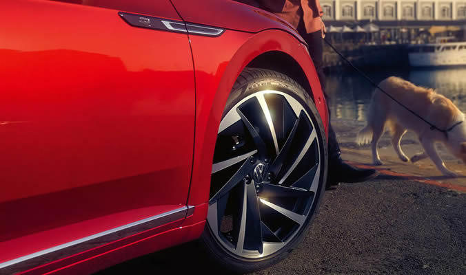 Volkswagen Arteon Shooting Brake eHybrid kola
