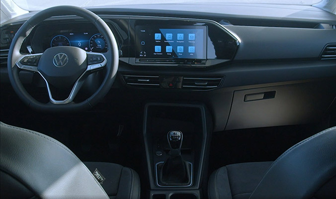 Volkswagen Caddy California 2021 - Digitální přístroje
