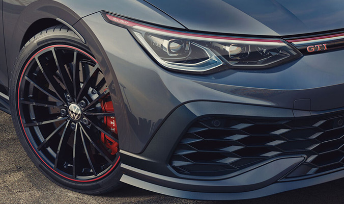 VW Golf 8 GTI Clubsport 45 kola