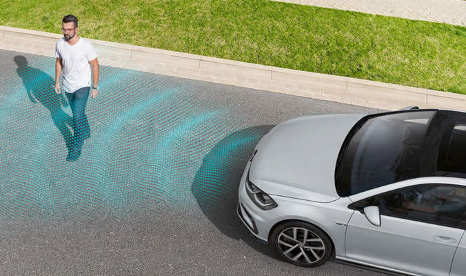 Golf alltrack front assist ACC