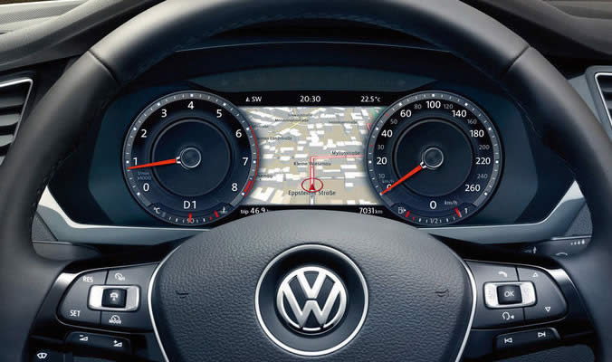 VW Golf GTE - Active info display