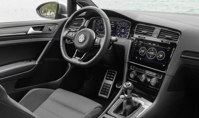 vw golf r variant interier