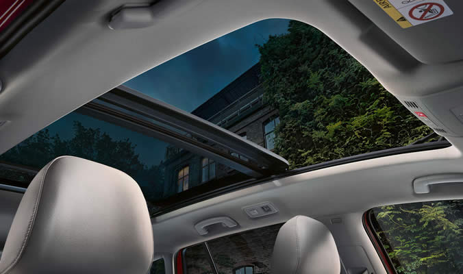 Volkswagen Golf Sportsvan - Střešní okno