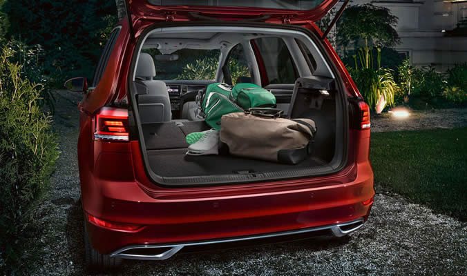 vw golf sportsvan zavazadlovy prostor