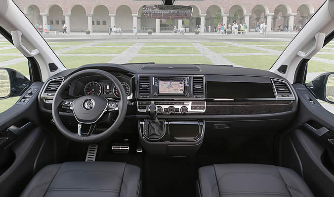VW Multivan "70 let Bulli" - Interiér