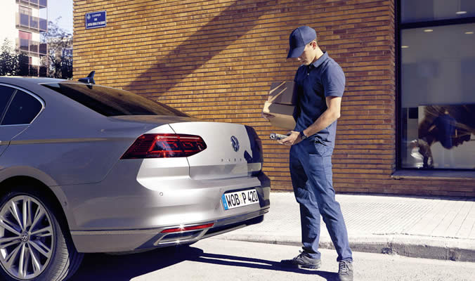 Volkswagen Passat GTE - In-Car