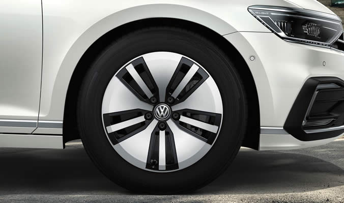 Volkswagen Passat Variant GTE