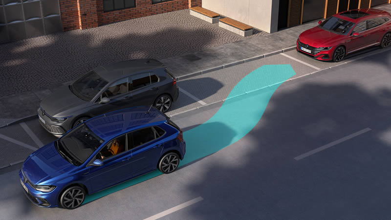 VW Polo zobrazuje asistenční systém Park Assist