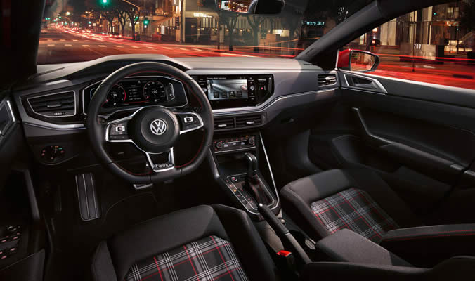 Volkswagen Polo GTI - Interiér