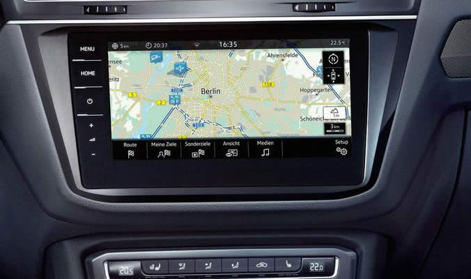 Volkswagen Tiguan Allspace - Rádia a navigace