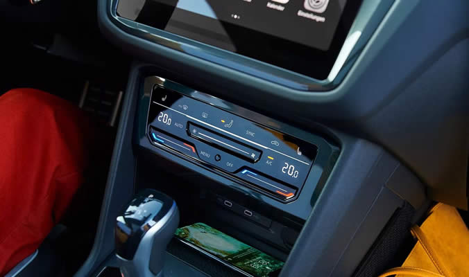 Volkswagen Tiguan e-Hybrid 2020 - Klimatizace