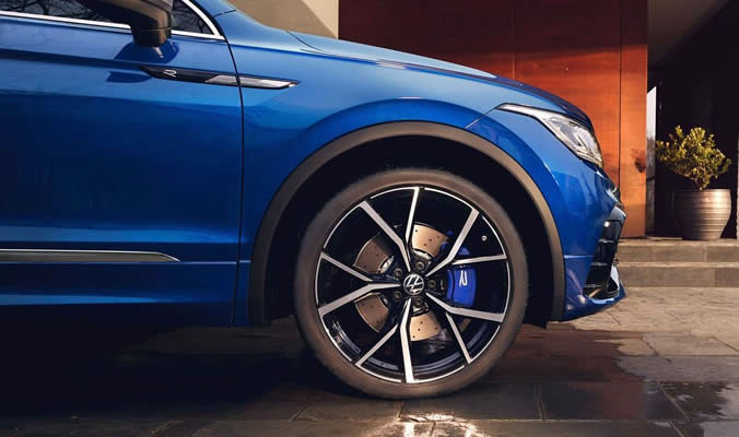 Volkswagen Tiguan R kola