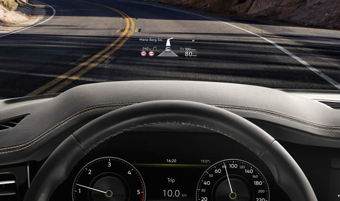 Volkswagen Touareg eHybrid - Head-up Display