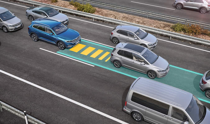 Volkswagen Touareg R - Travel Assist