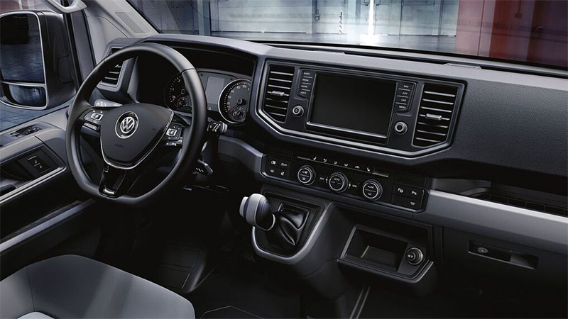 vw crafter skrinovy vuz interier 2