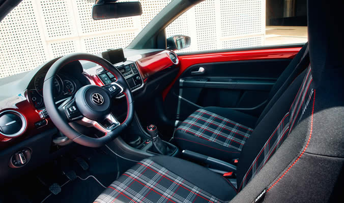Volkswagen up! GTI - Interiér