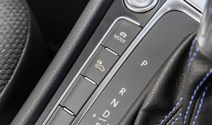 vw golf volba jizdniho pruhu