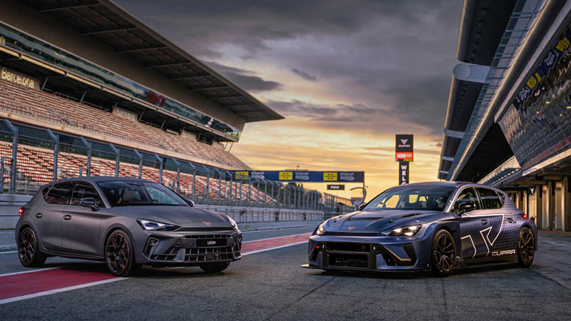 CUPRA Leon VZ a CUPRA Leon VZ TCR