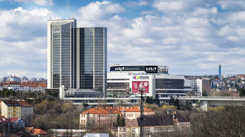 KIA  - reklamní plochy v Praze
