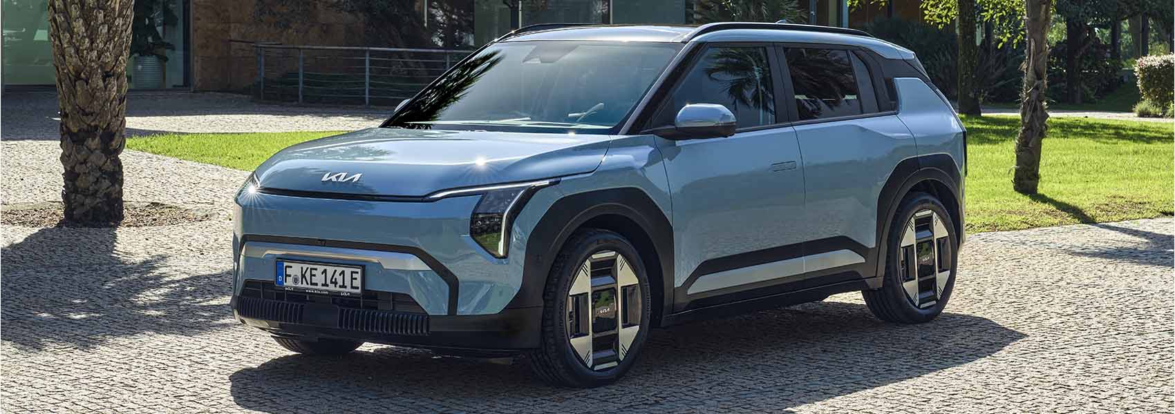 Světle modrá Kia EV3 vyhrála další cenu