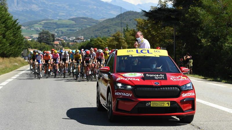 ŠKODA - ENYAQ 𝗶V NA TOUR DE FRANCE