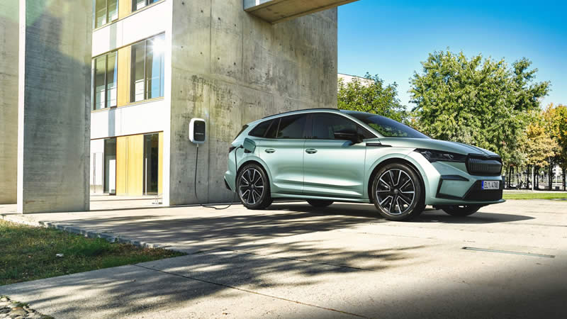 ŠKODA ENYAQ iV - pohodlné nabíjení