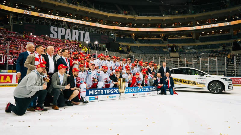 ŠKODA ENYAQ iV - pohár pro vítěze extraligy