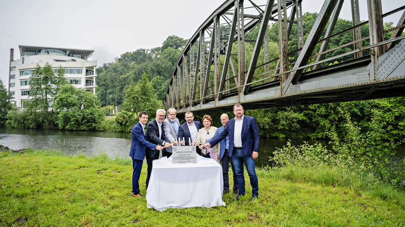 ŠKODA - přispěla k výstavbě mostu