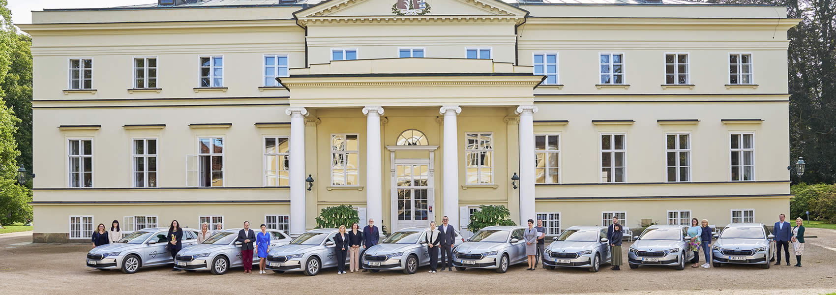 Škoda Auto - 20 vozů organizacím sociální péče