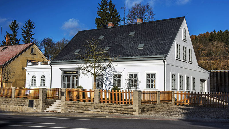 Výstava: 150 let od narození Ferdinanda Porsche