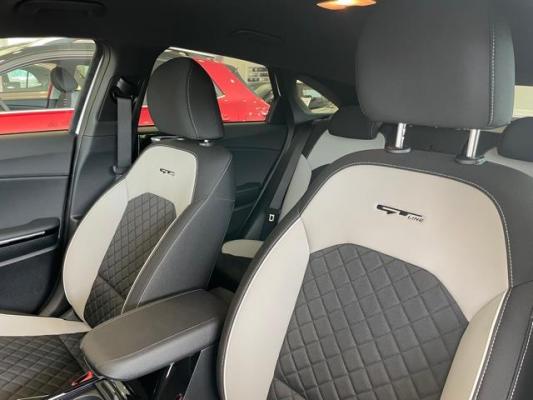 Kia proceed салон
