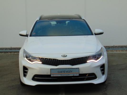 Kia optima игрушка