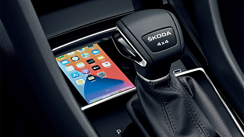 skoda kodiaq prihradka pro telefon