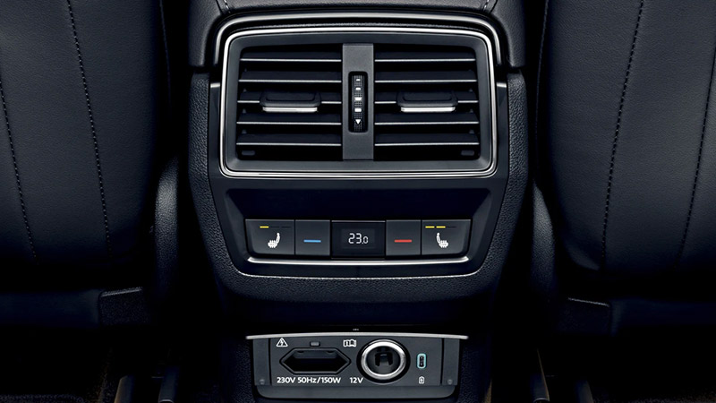 skoda kodiaq zasuvka vzadu