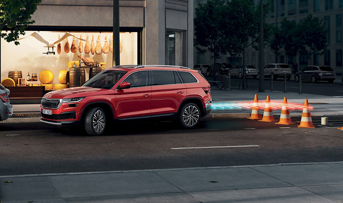 skoda kodiaq sportline 2021 asistent snadneho parkovani