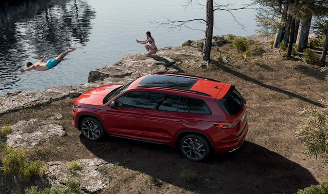 skoda kodiaq sportline 2021 exterier panoramaticke stresni okno