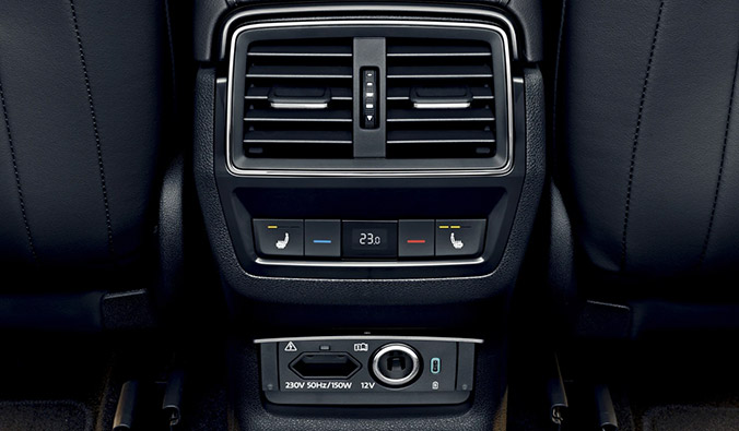 skoda kodiaq sportline 2021 zadni usb port